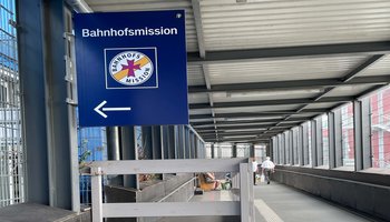 Bahnhofsmission-Schild