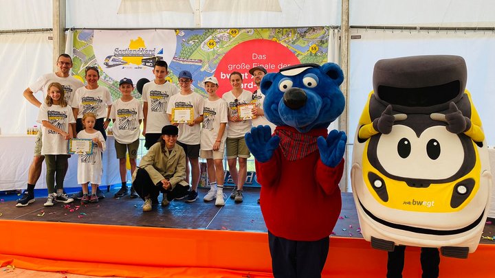 Gruppenbild der bwegt Scotland Yard Sommer-Rallye