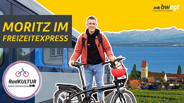 Junger Mann steht mit einem Fahrrad vor einer Collage bestehend aus dem Bodensee und einem Zug.