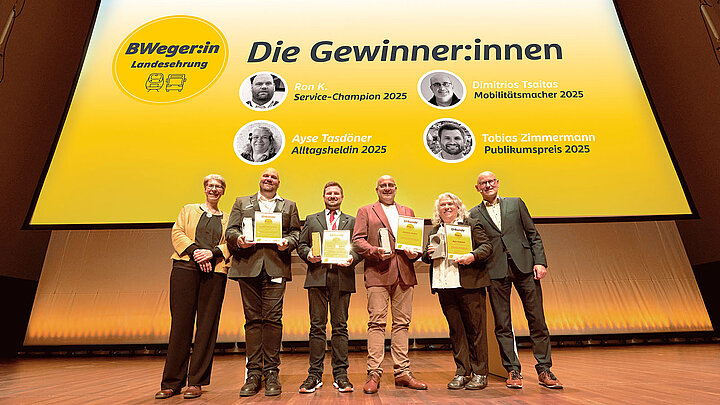 Gruppenbild der geehrten BWeger und BWegerinnen 2025