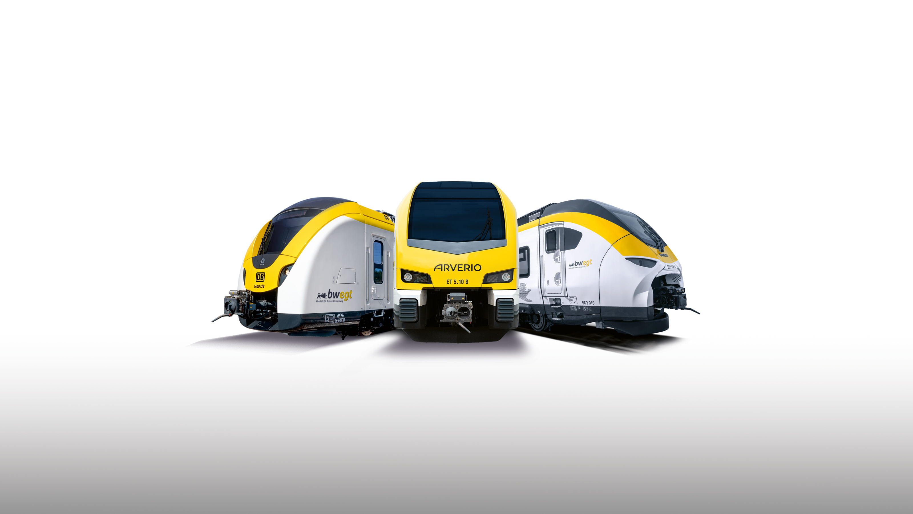 Drei Packshots von unterschiedlichen bwegt-Zügen