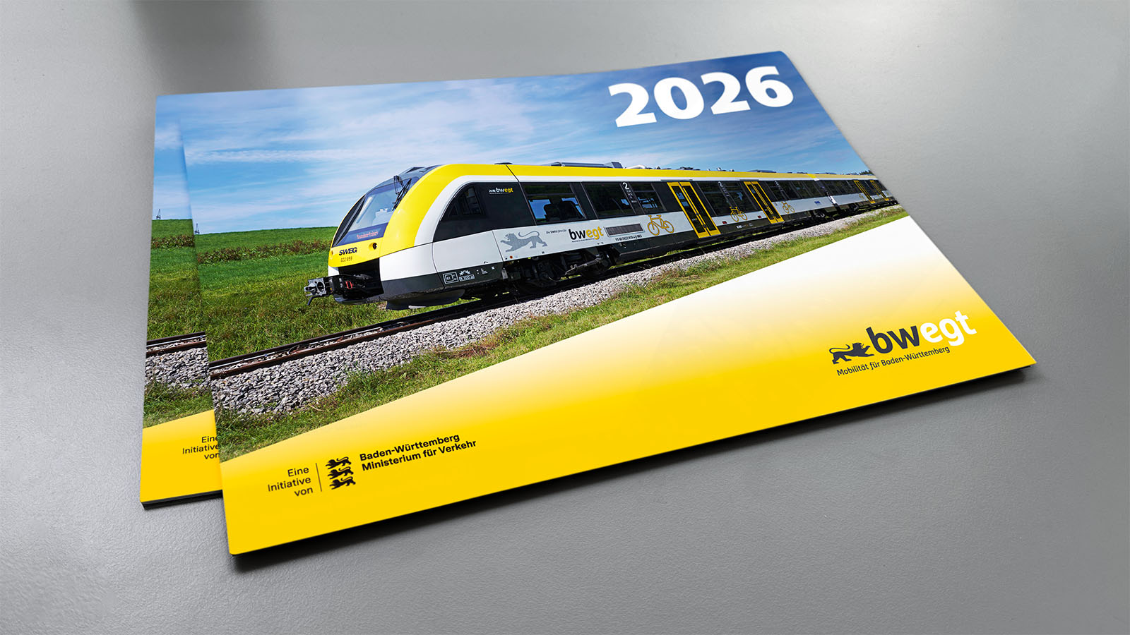 Abbildung des bwegt-Wandkalenders 2026